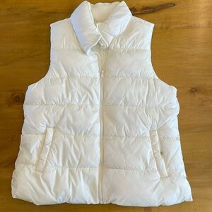 Old Navy White Puffy Vest